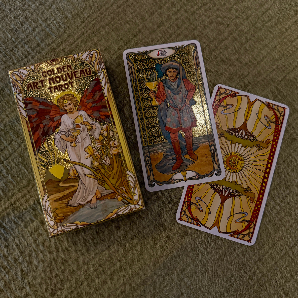 Golden Art Nouveau Tarot