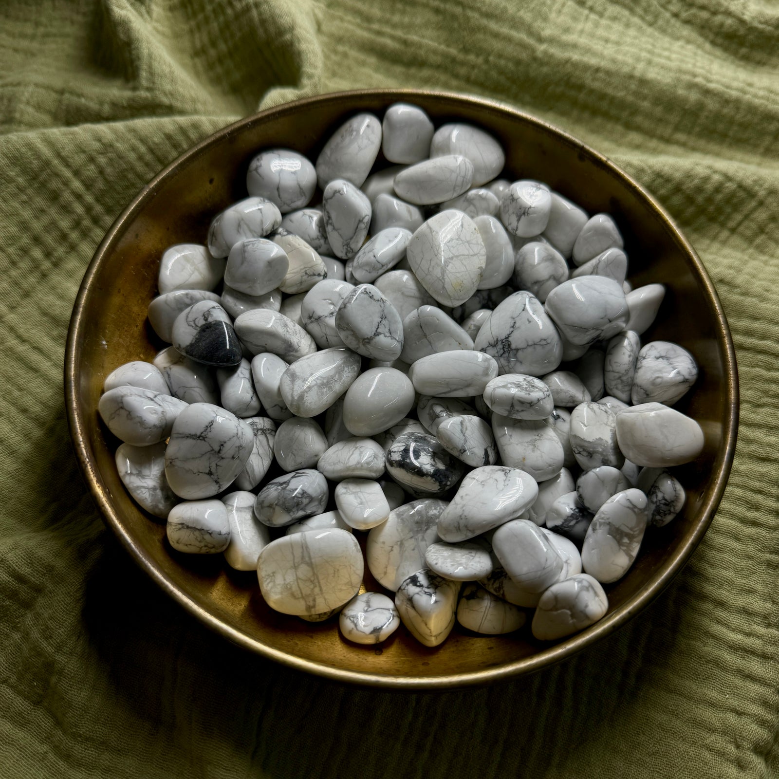 Howlite Tumble